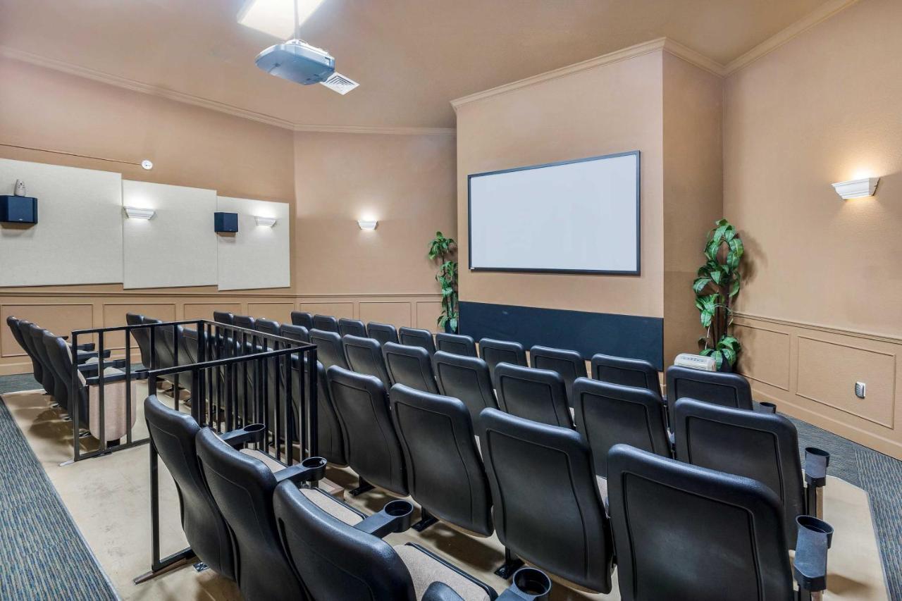 Disney Retreat Private Pool, Theater And Game Room! Four Corners Экстерьер фото